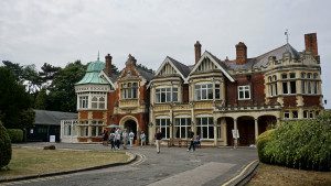 ALL ABOARD THE FLYING CARROT - Bletchley Park Mansion House
