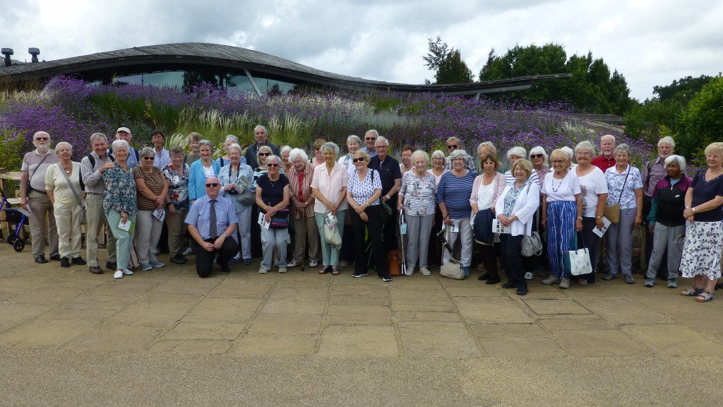 ALL ABOARD THE FLYING CARROT - Group photo at Savill Garden