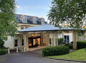 Blunsdon House Hotel